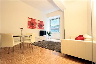 Rented by Domus Realty