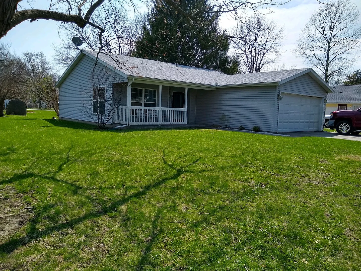 303 W Vine St photo 1