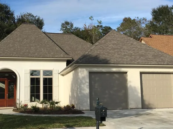 122 N Montauban Dr, Lafayette, LA 70507