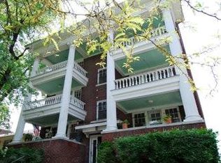 4302 Oak St APT 2N, Kansas City, MO 64111