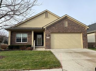 4160 Wrenwood Ln #29, Canton, MI 48188