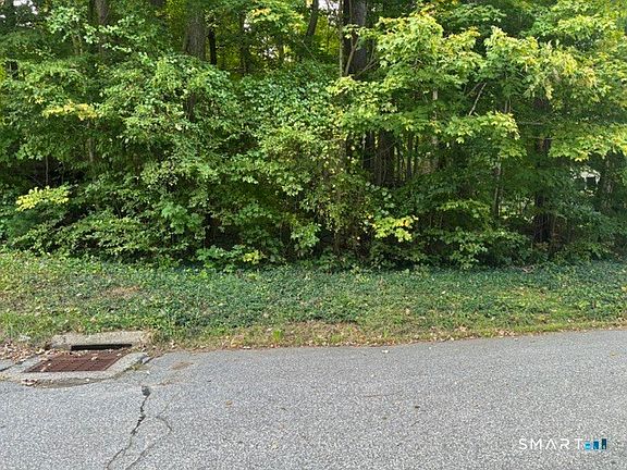 2nd image of 2 Kimmick Road