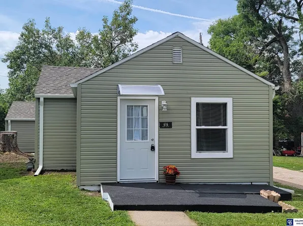 616 E 4th St, York, NE 68467