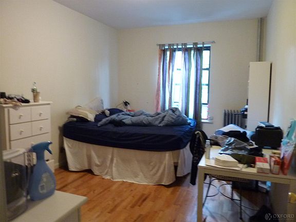 4th image of 450 Clinton Ave APT E3