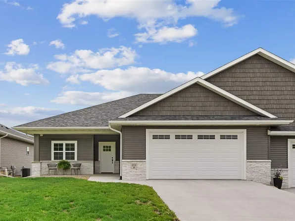 211B Timberline Ter, Kalona, IA 52247