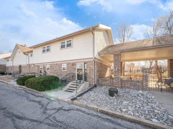 111 S Summit St APT A-8, El Dorado, KS 67042