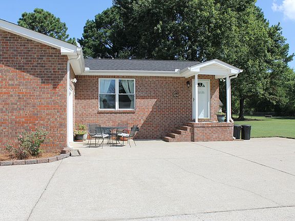 5th image of 604 Shelley Dr