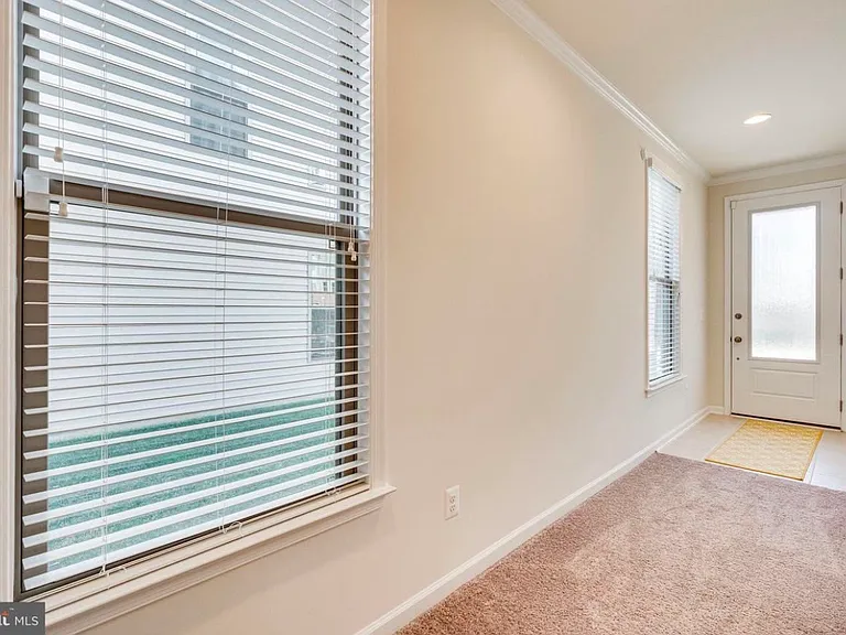 42440 Dogwood Glen Sq — Photo 7
