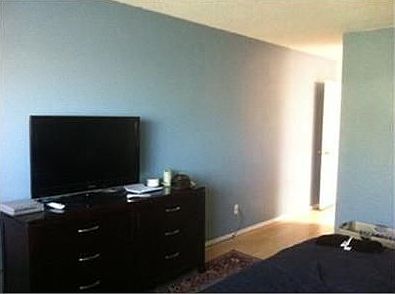 5th image of 2301 Cutler Ave NE