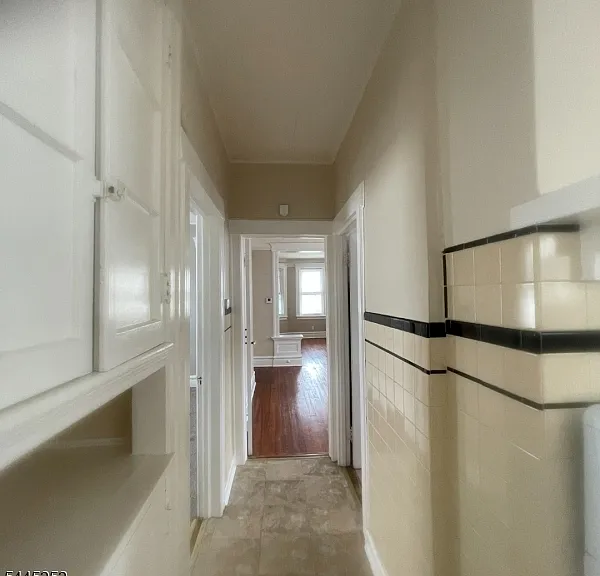 77 Franklin Ter — Photo 8