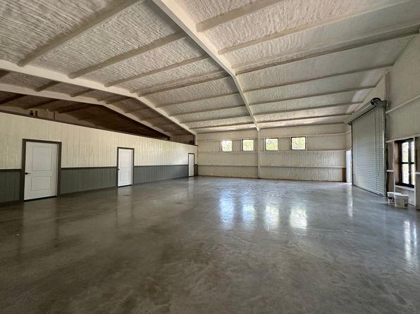 7501 E State Highway 71 BUILDING 19