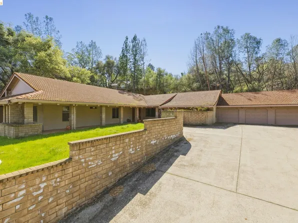 23608 Porcina Way, Columbia, CA 95310