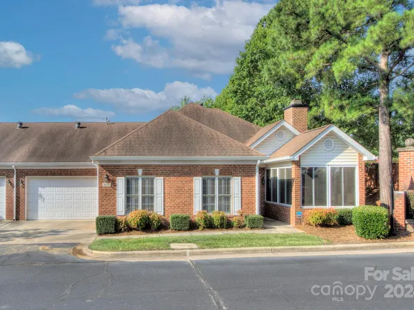 8685 Windsor Ridge Dr, Charlotte, NC 28277