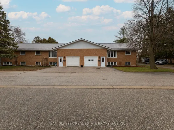 214 South St W #15, Aylmer, ON N5H 3E6