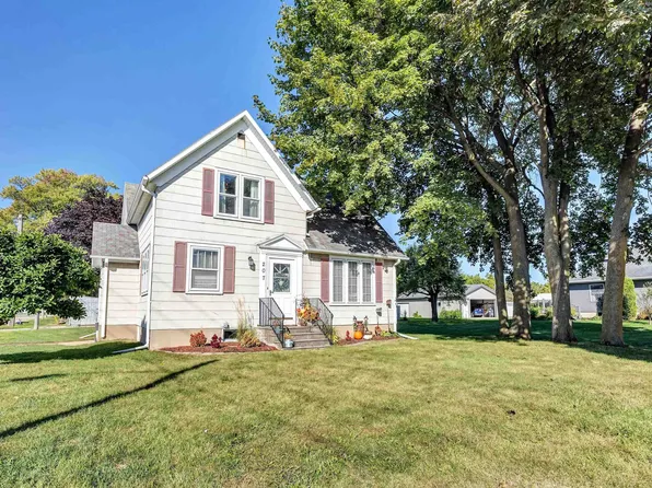 207 Elizabeth St, Seymour, WI 54165