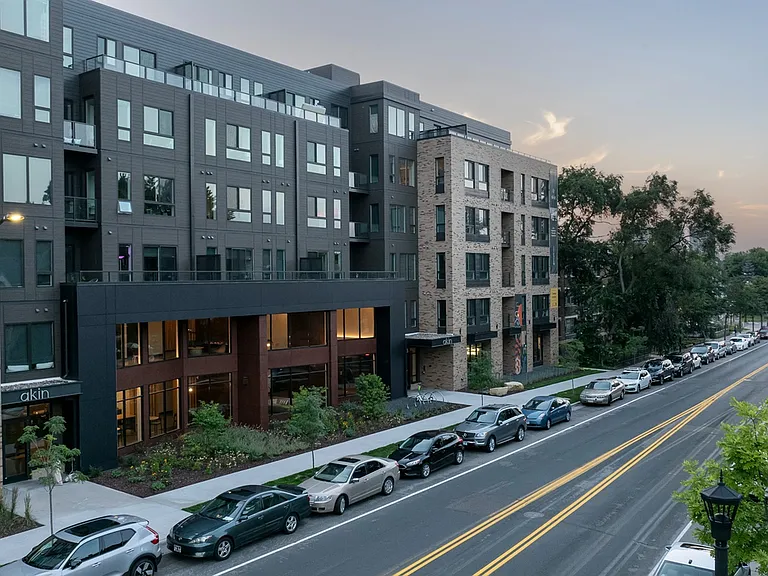 Akin Apartments — Photo 36