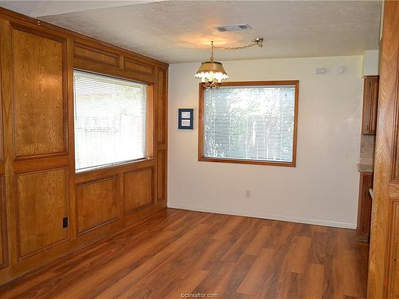 5th image of 7801 Shiloh Ct