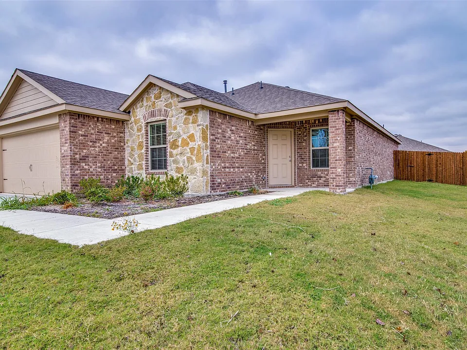 1512 Wild Rye Cir