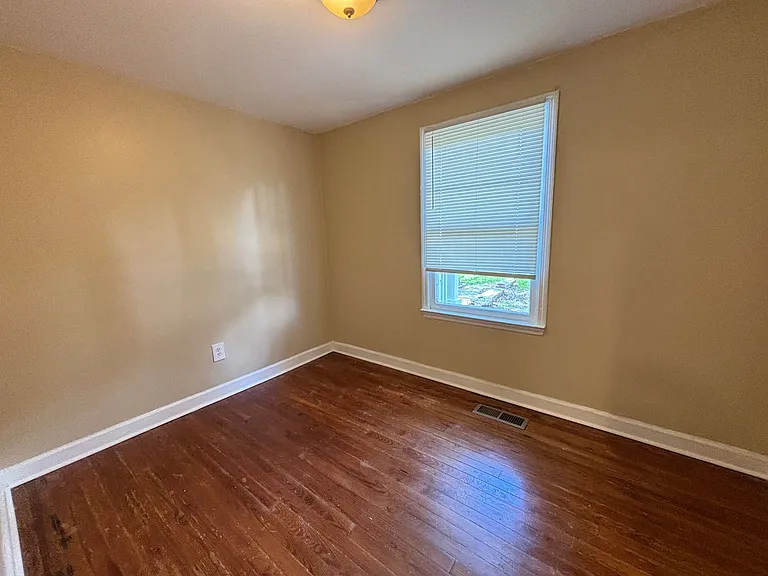 107 Sasportas Ln — Photo 16
