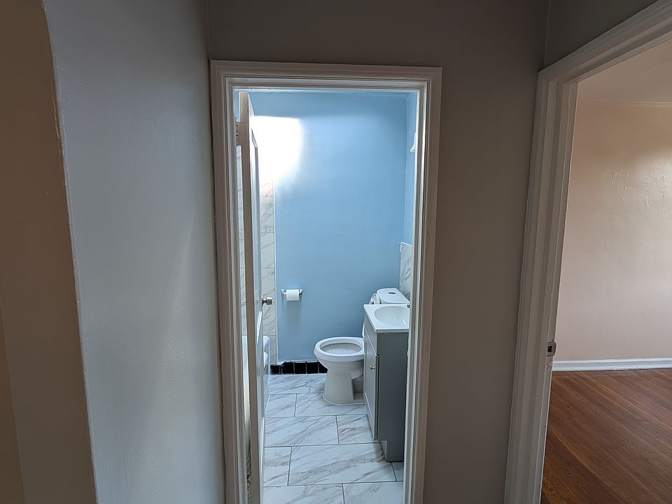 Bathroom and Entrance to Bedroom