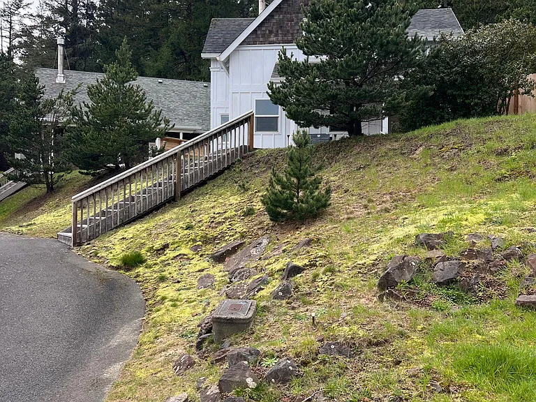 1910 Spyglass Ct — Photo 3