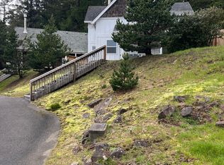 1910 Spyglass Ct, Tillamook, OR 97141