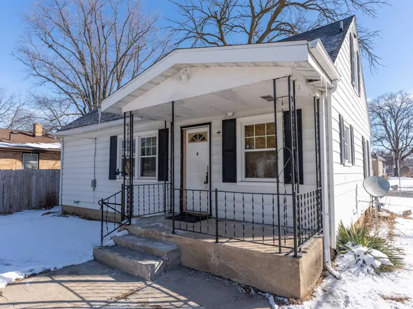 2745 Hanson St, Rockford, IL 61109
