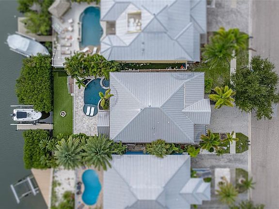 3rd image of 6411 GRENADA ISLAND AVENUE