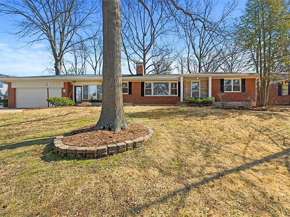 1st image of 38 Blackthorn Dr