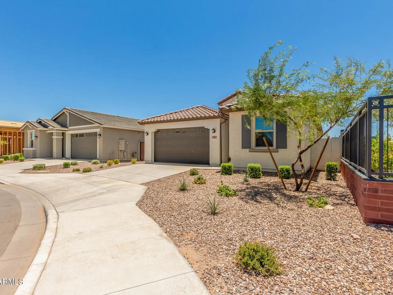 4 bed, 3.0 bath, 1954 sqft, $2,800 — Photo 3