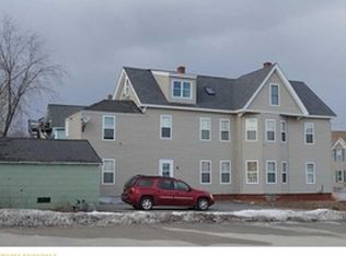 2 Grove St, Auburn, ME 04210