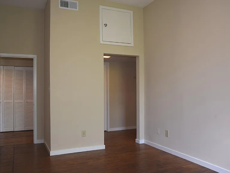 1500 River Mill Dr #305 — Photo 15