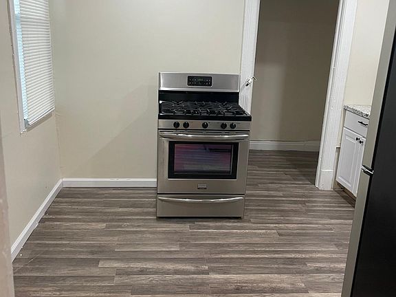5th image of 794 1st Ave #796