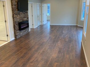 64 Oxford St APT 1, Hartford, CT 06105