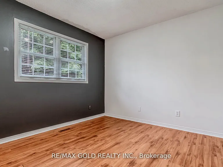 222 Fleming Dr — Photo 13
