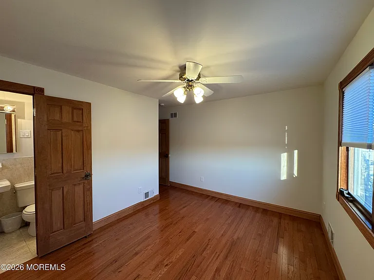 31 Navarra Dr — Photo 21