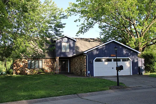 2115 Pineshore Ct Photo 1