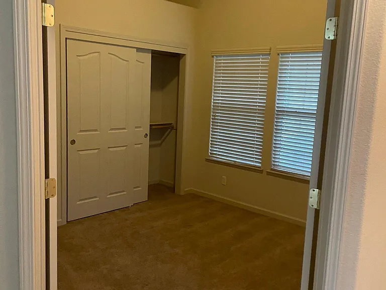 3309 S Rose Brook Dr — Photo 11