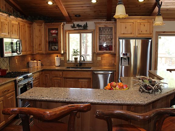 3rd image of 1829 Shady Ln