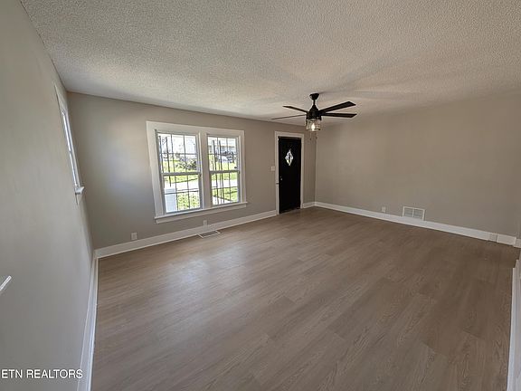 5th image of 2121 Mississippi Ave