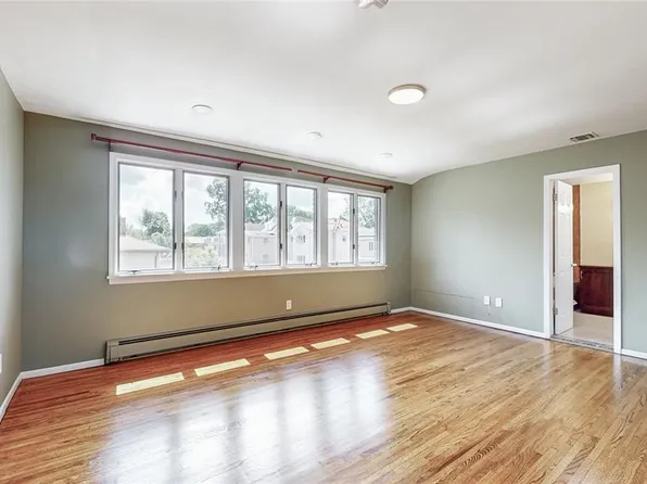 210-30 29th Avenue image 11 of 16