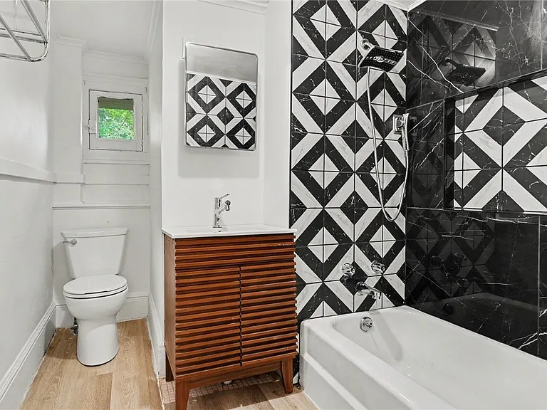 54 Sanford St #B — Photo 13