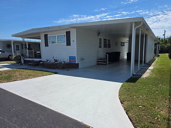 4th image of 75 Spring Ln #75