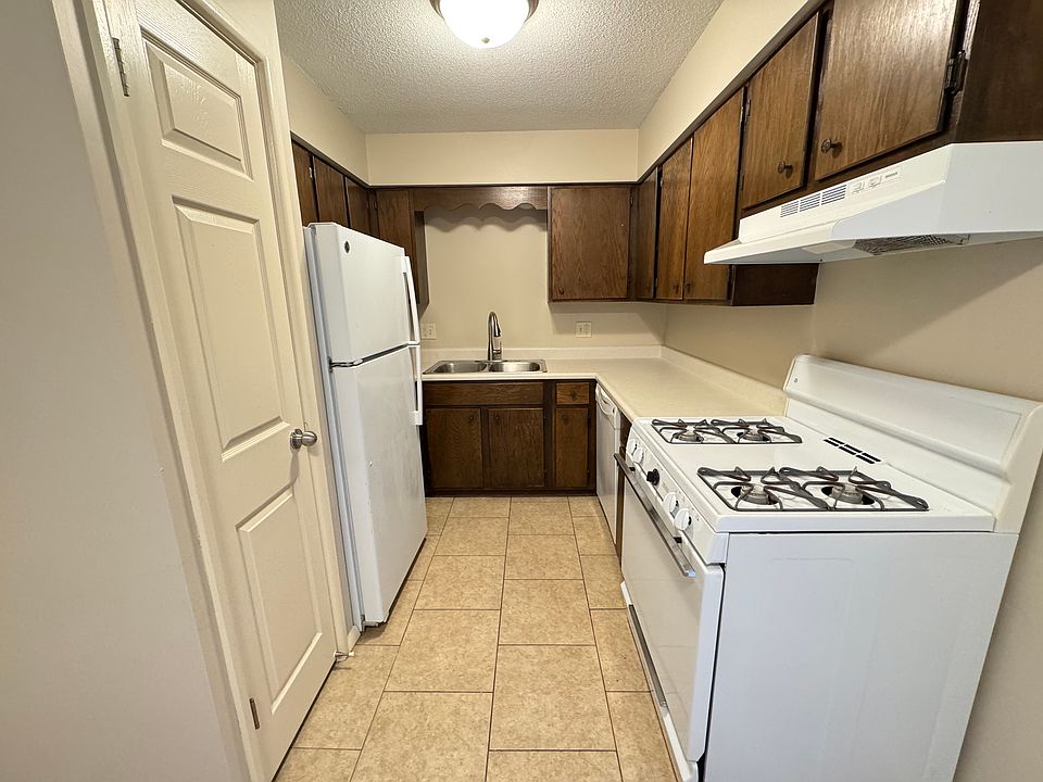 1st image of 7021 W Van Dorn St #108