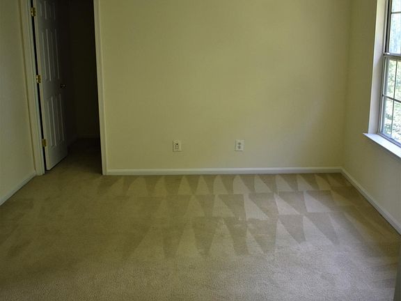 5th image of 5810 Moonbeam Dr
