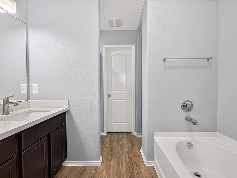 6014 Namika St — Photo 27
