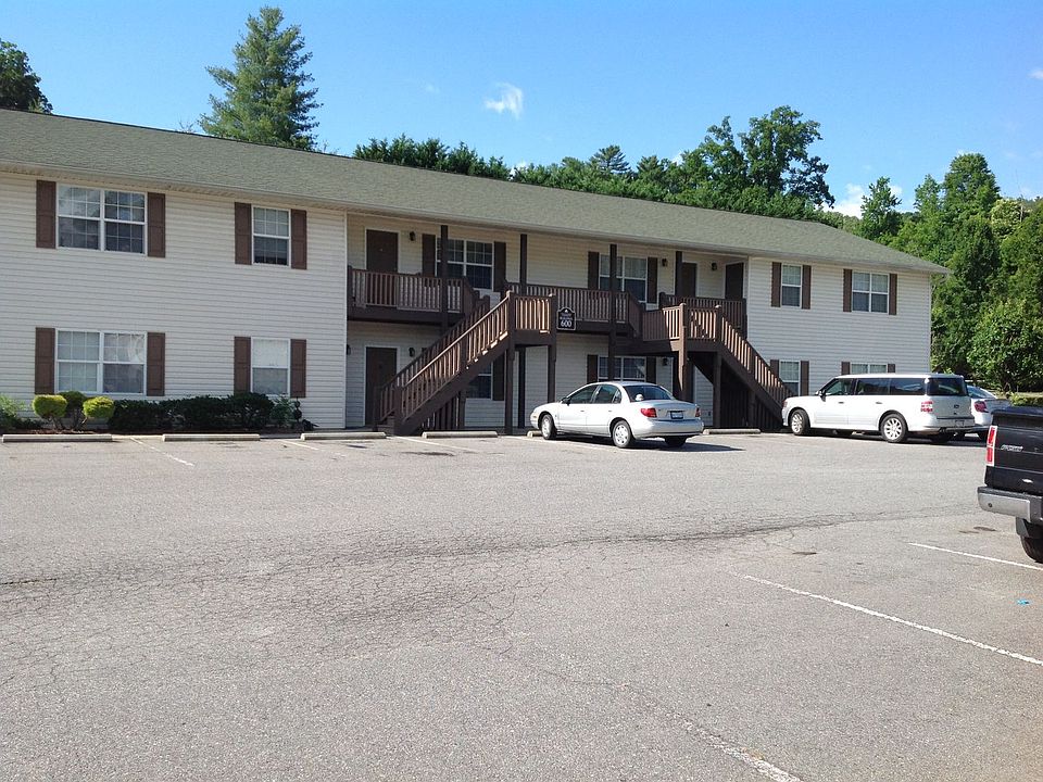 1st image of 900 Flat Creek Village Dr #302