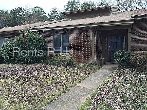 1473 Stoneleigh Way #1473 — Photo 1