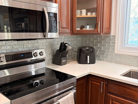 3rd image of 261 N Dunton Ave #2