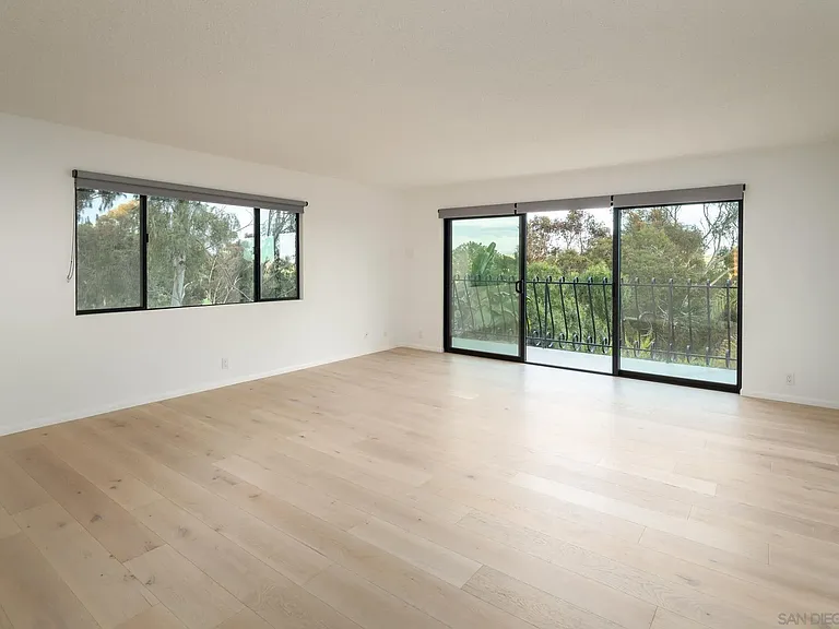5406 Las Palomas — Photo 13